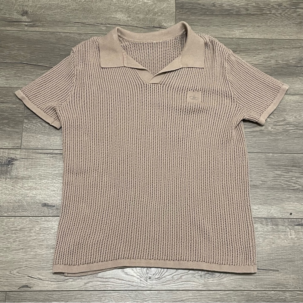 ALO Men's Yoga Open Knit Polo Shirt Short Sleeve Beige - Picture 2 of 8